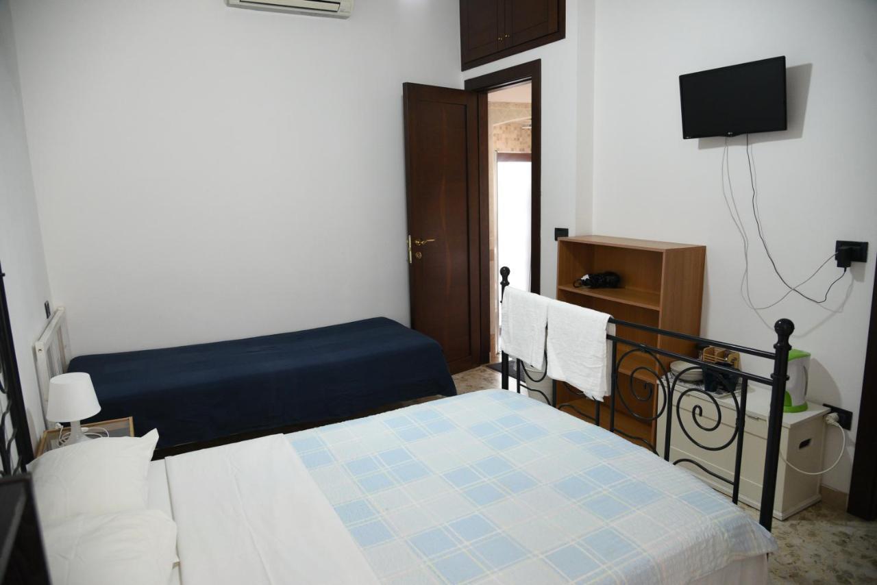 Hotel Corte Trecantaia 11 Holiday à Bari Extérieur photo