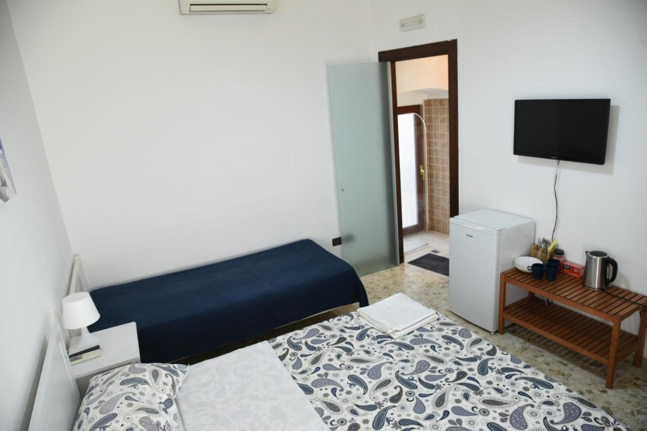 Hotel Corte Trecantaia 11 Holiday à Bari Extérieur photo